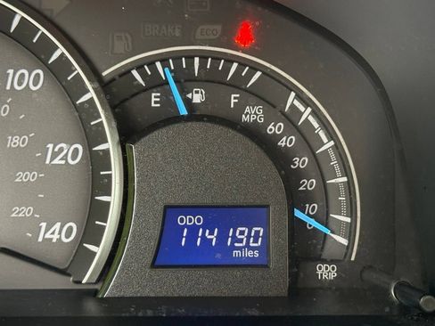Used 2014 Toyota Camry LE FWD image 29