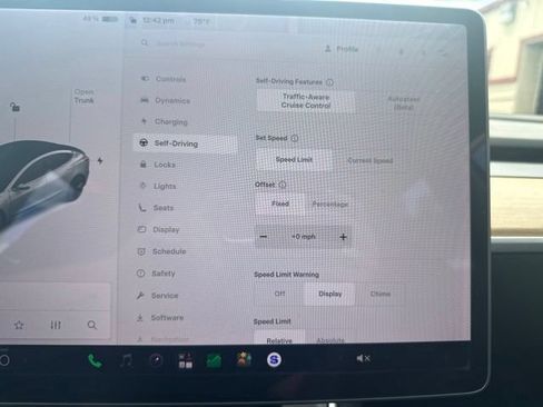 Used 2018 Tesla Model 3 Long Range RWD image 28
