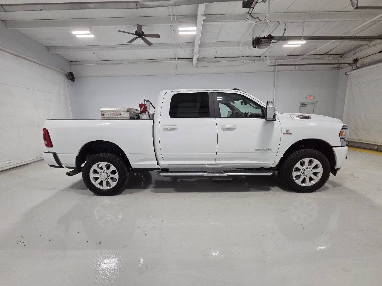 Used 2023 RAM 2500 Laramie AWD/4WD image 10