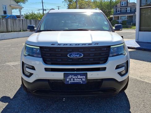 Used 2016 Ford Explorer Sport w/ Equipment Group 401A image 2