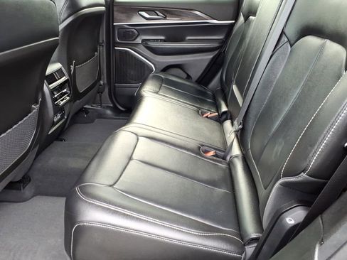 Used 2022 Jeep Grand Cherokee Limited 4xe image 16