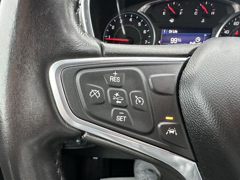 Used 2021 Chevrolet Equinox LT image 30