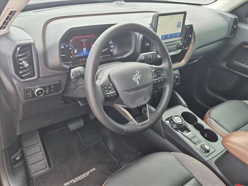 Used 2024 Ford Bronco Sport Outer Banks w/ Tech Package AWD/4WD image 10