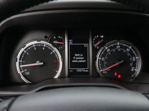 Certified 2024 Toyota 4Runner TRD Off-Road Premium w/ Moonroof Package AWD/4WD image 27