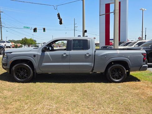 New 2026 Nissan Frontier SV AWD/4WD image 2
