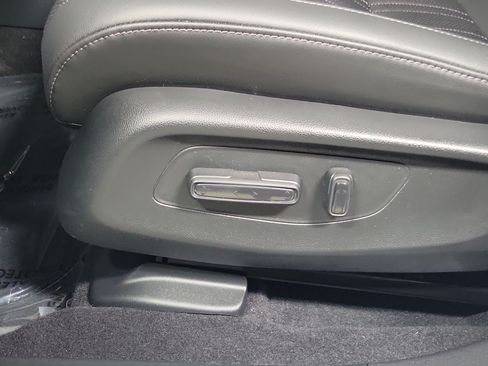 Certified 2026 Honda HR-V EX-L image 23