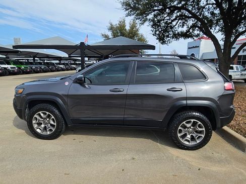 Used 2022 Jeep Cherokee Trailhawk AWD/4WD image 8