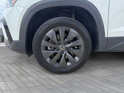 Used 2024 Volkswagen Taos S FWD image 9