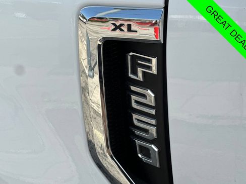 Used 2022 Ford F250 XL w/ Power Equipment Group RWD image 25
