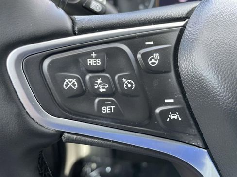 Used 2023 Chevrolet Equinox Premier image 31