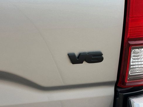 Certified 2022 Toyota Tacoma SR image 31