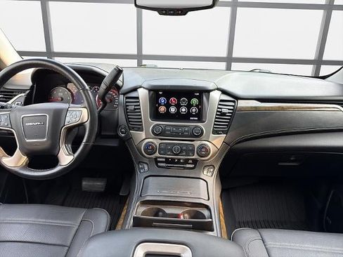 Used 2016 GMC Yukon Denali w/ Open Road Package AWD/4WD image 19