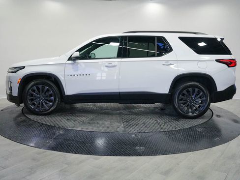 Used 2023 Chevrolet Traverse RS w/ LPO, Floor Liner Package AWD/4WD image 4