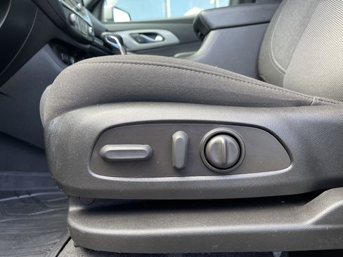 Used 2023 Chevrolet Traverse LT w/ LPO, Floor Liner Package image 18