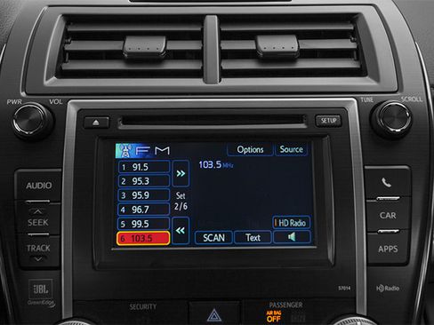 Used 2014 Toyota Camry LE FWD image 12