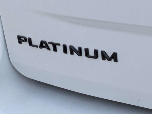 New 2026 Ford Expedition Platinum image 11