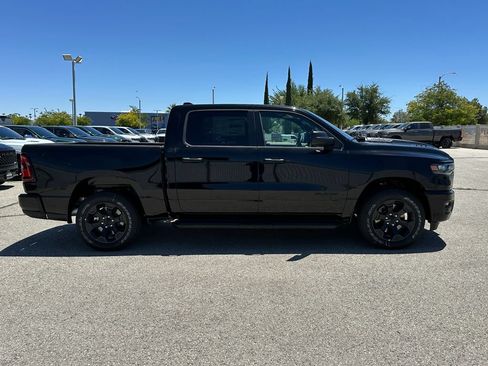 New 2026 RAM 1500 Express AWD/4WD image 9