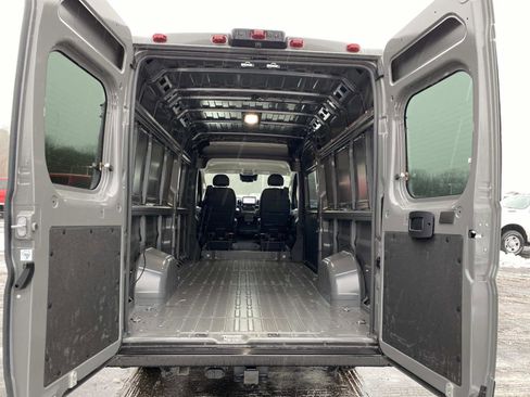 New 2025 RAM ProMaster 3500 w/ Quick Order Package 22H SLT+ image 9
