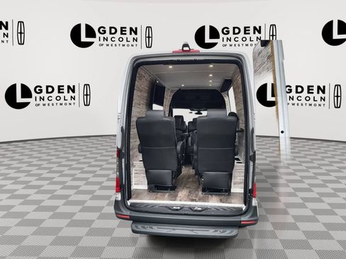 Used 2023 Mercedes-Benz Sprinter 1500 image 7