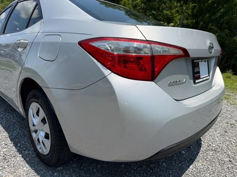 Used 2016 Toyota Corolla L FWD image 14