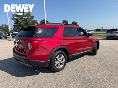 Used 2023 Ford Explorer XLT w/ Equipment Group 202A AWD/4WD image 14