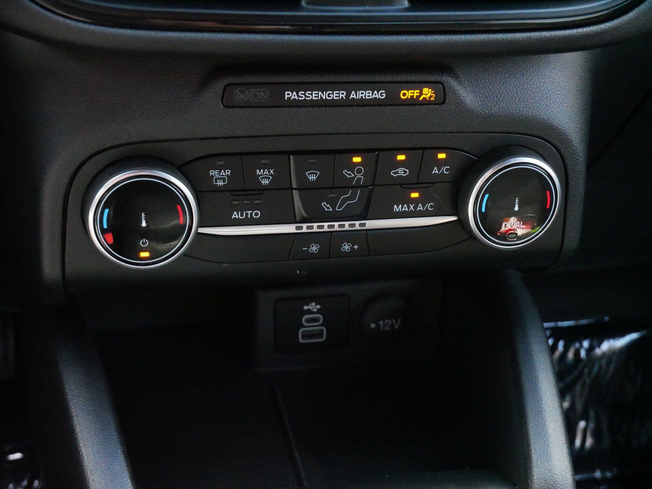Used 2025 Ford Escape ST-Line AWD/4WD image 23