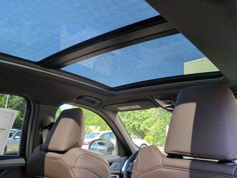 New 2025 BMW X1 xDrive28i w/ Technology Package AWD/4WD image 23