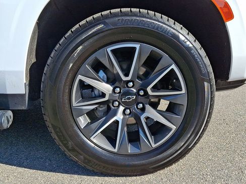 Used 2022 Chevrolet Tahoe Z71 w/ Luxury Package image 9