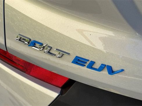 Used 2022 Chevrolet Bolt EUV Premier w/ Sun & Sound Package image 49