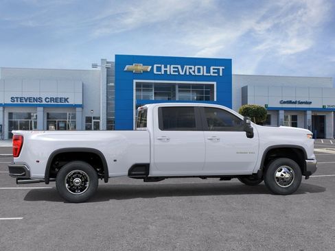 New 2026 Chevrolet Silverado 3500 LT w/ Convenience Package AWD/4WD image 3