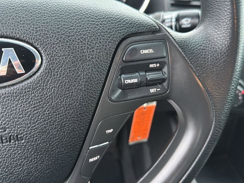 Used 2018 Kia Forte LX image 18