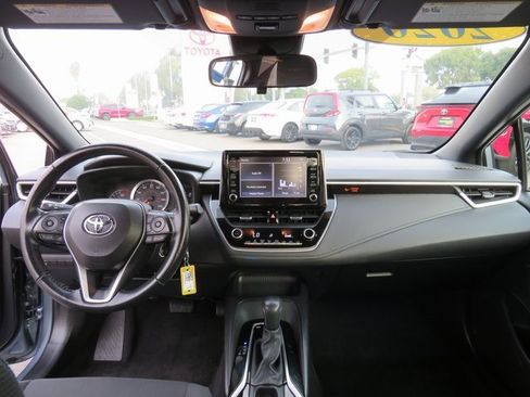 Used 2020 Toyota Corolla SE image 19