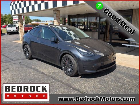 Used 2024 Tesla Model Y Performance AWD/4WD image 1