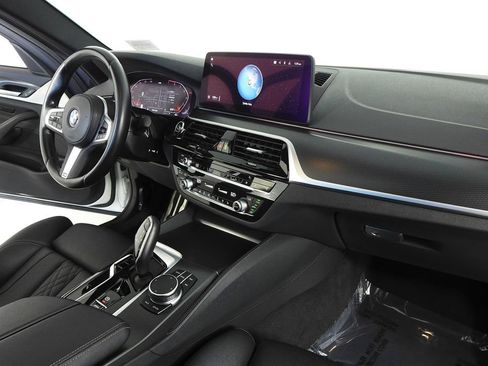 Used 2023 BMW 530i w/ M Sport Package image 13