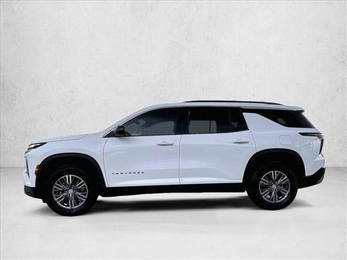 Used 2024 Chevrolet Traverse LT FWD image 6