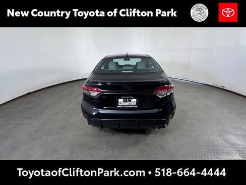 Used 2023 Toyota Corolla SE w/ Carpet Mat Package (TMS) FWD image 4
