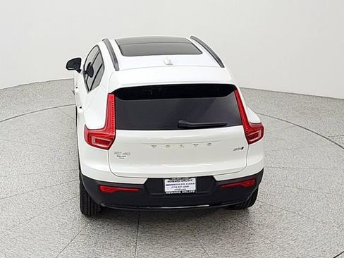 New 2026 Volvo XC40 B5 Plus w/ Climate Package image 34