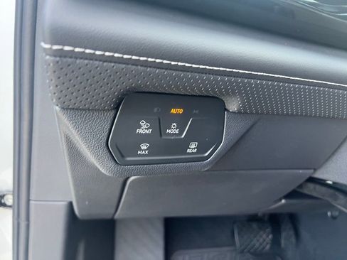 New 2026 Volkswagen Atlas Cross Sport SE FWD image 56