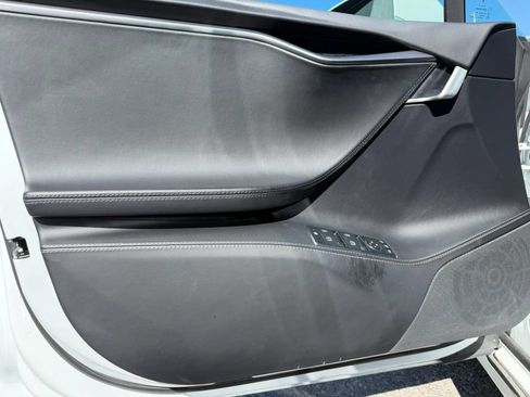 Used 2020 Tesla Model S Long Range AWD/4WD image 13