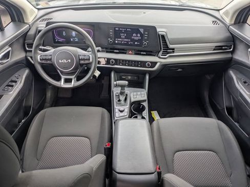 Used 2025 Kia Sportage LX FWD image 14