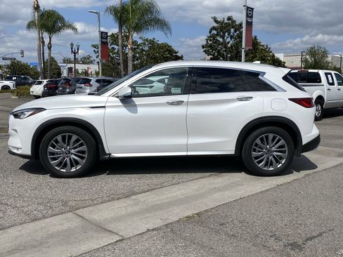 Certified 2025 INFINITI QX50 Luxe AWD/4WD image 3