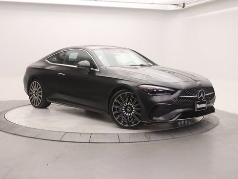 Certified 2025 Mercedes-Benz CLE 300 4MATIC Coupe image 35