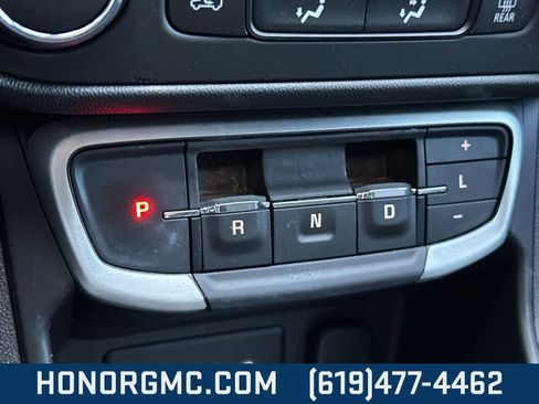 Used 2024 GMC Terrain SLE FWD image 22