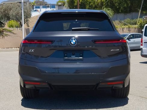 Used 2024 BMW iX xDrive50 AWD/4WD image 24