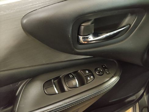 Used 2017 Nissan Murano Platinum w/ Platinum Technology Package image 27