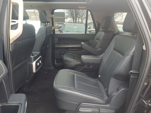 Used 2023 Ford Expedition Max XLT image 33
