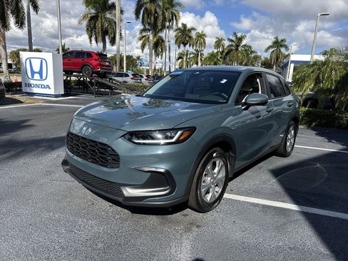 Used 2024 Honda HR-V LX image 7