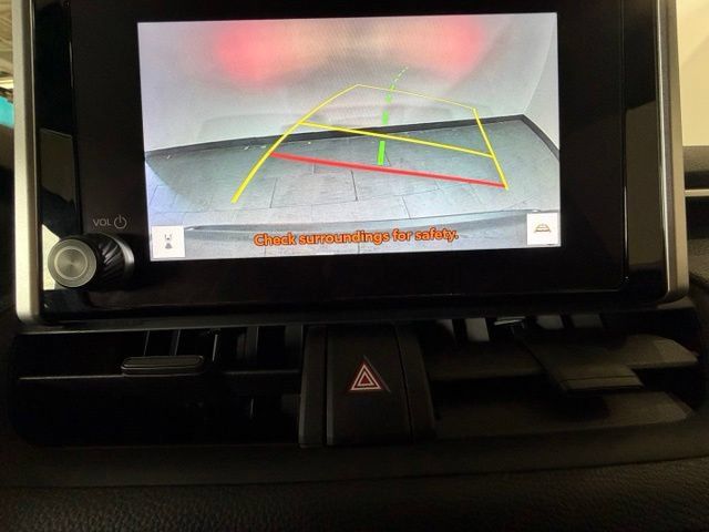 Used 2025 Toyota RAV4 LE AWD/4WD image 19