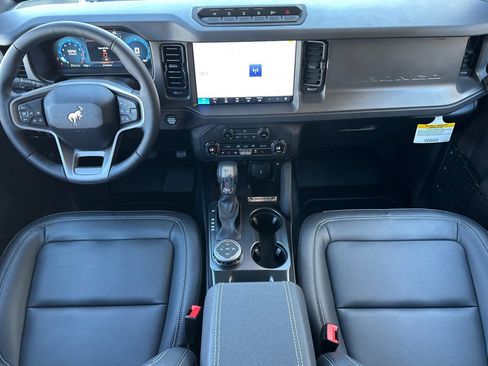 New 2025 Ford Bronco Badlands AWD/4WD image 12