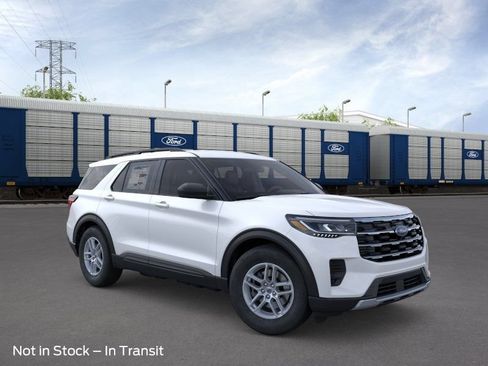 New 2026 Ford Explorer Active AWD/4WD image 7